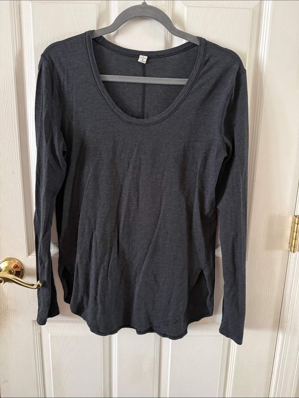 lululemon athletica Charcoal Long Sleeve Scoop Neck Top